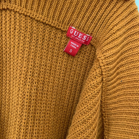 Off the shoulder sweater - Picture 3 of 4